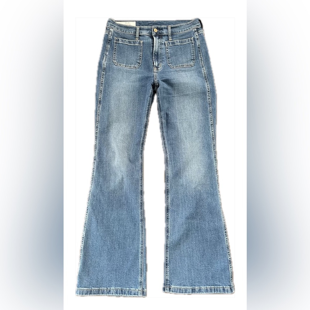 GAP Flare High Rise Blue Denim Jeans with Two Front Pockets -Medium Wash Size 29